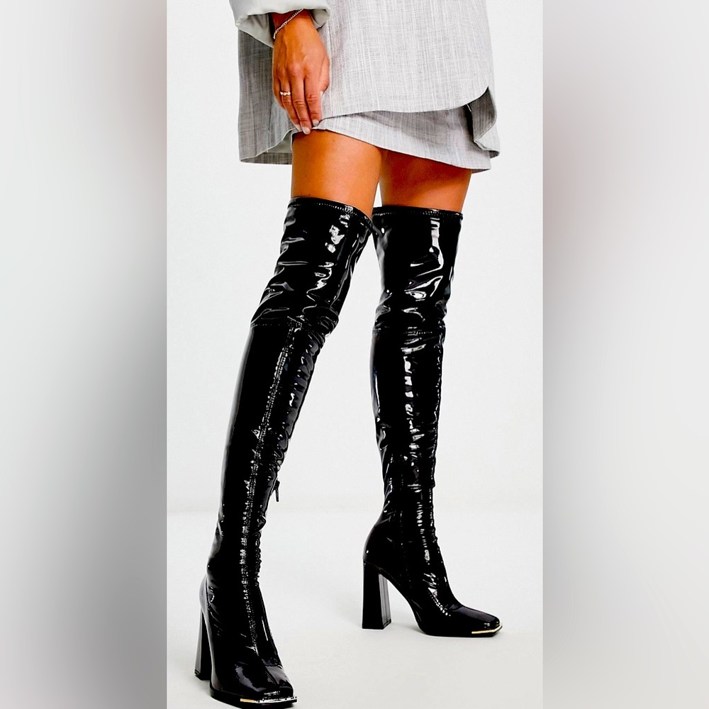 Over the knee boot